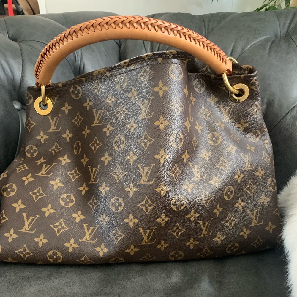 Louis Vuitton Artsy